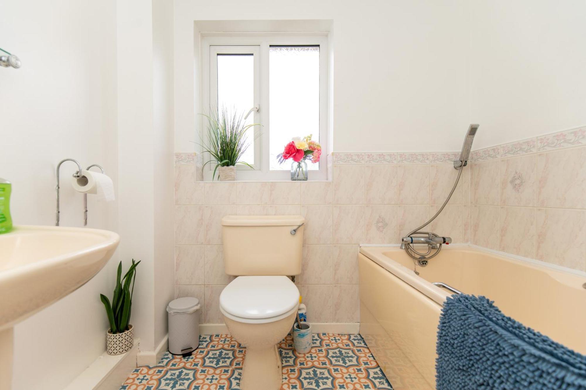Comfortable And Spacious Superb Holiday Home In Llanelli, Dog Friendly Esterno foto