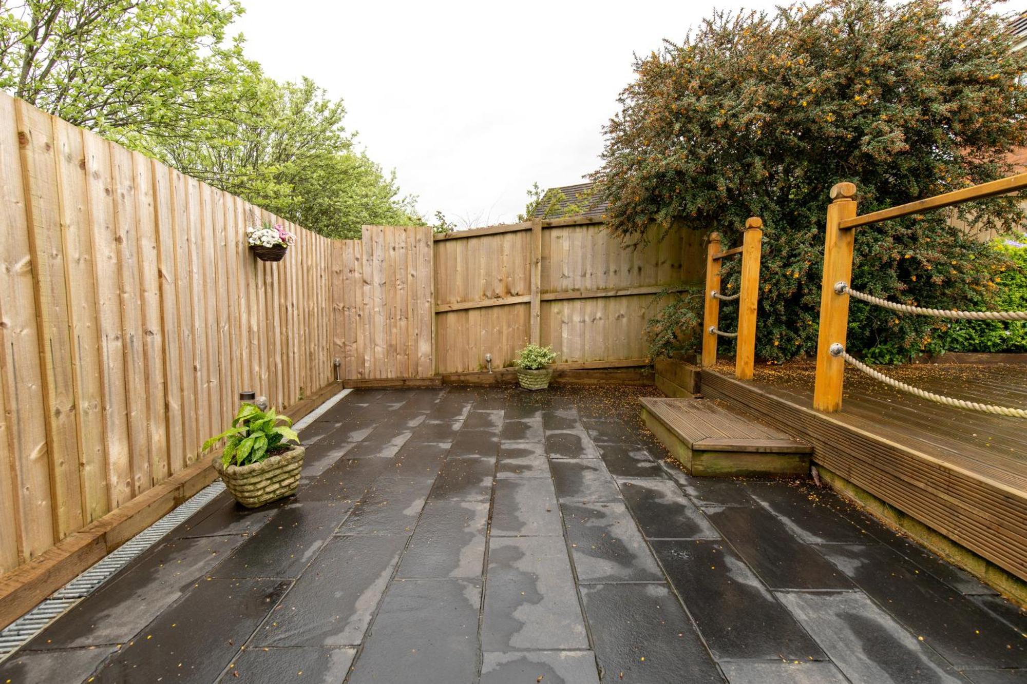 Comfortable And Spacious Superb Holiday Home In Llanelli, Dog Friendly Esterno foto